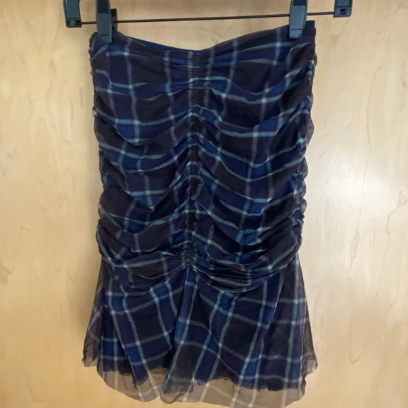 Amelia Toro Tulle Skirt in a size 4 - Picture 7 of 7